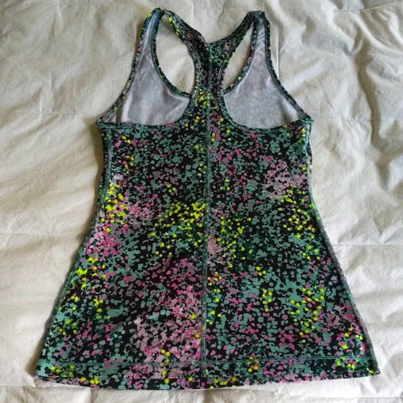 Nike Sports Tank Top Slim Fit Small - Picture 4 of 4